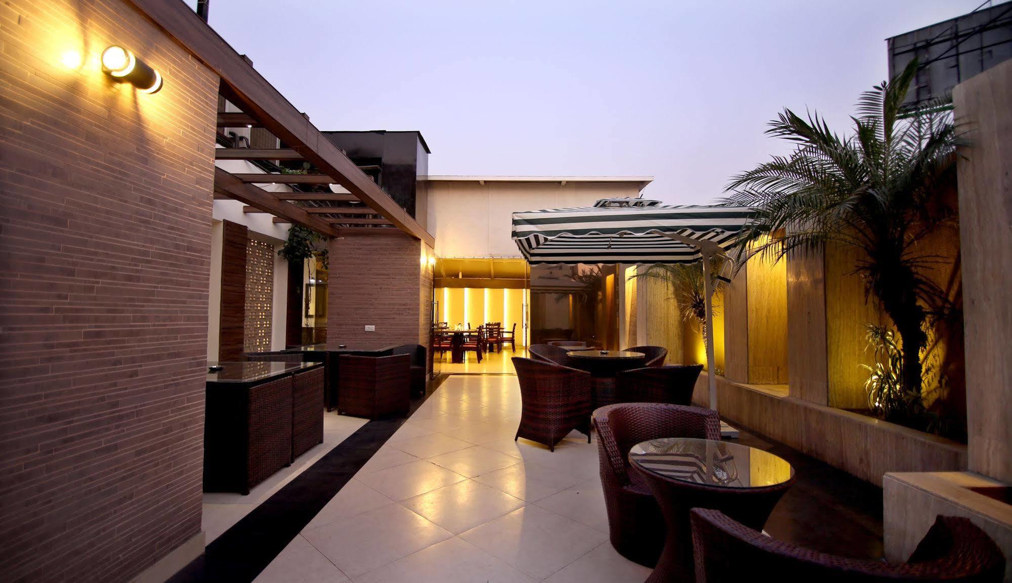 The Prime Balaji Deluxe At New Delhi Railway Station - Free Airport Pickup Hotell Eksteriør bilde