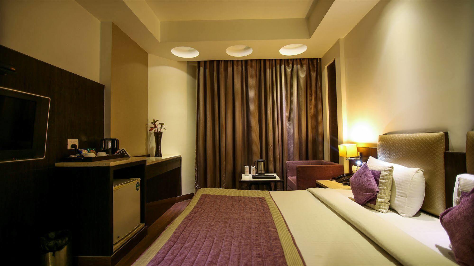 The Prime Balaji Deluxe At New Delhi Railway Station - Free Airport Pickup Hotell Eksteriør bilde